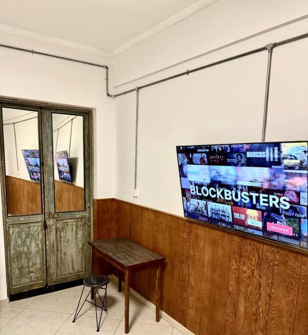 ホーチミン市Le Bijou Chic In The Heart Of Saigon Charm With Viewアパートメント エクステリア 写真